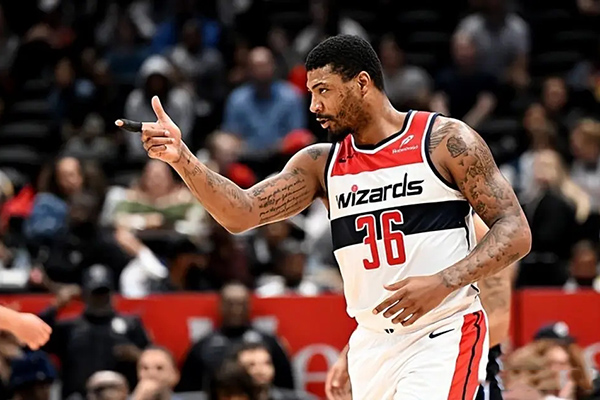 斯马特加盟湖人内幕:东契奇的招募与自我救赎的渴望